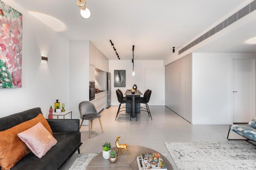 Yefet - By Beach Apartments Tlv Tel Aviv Dış mekan fotoğraf